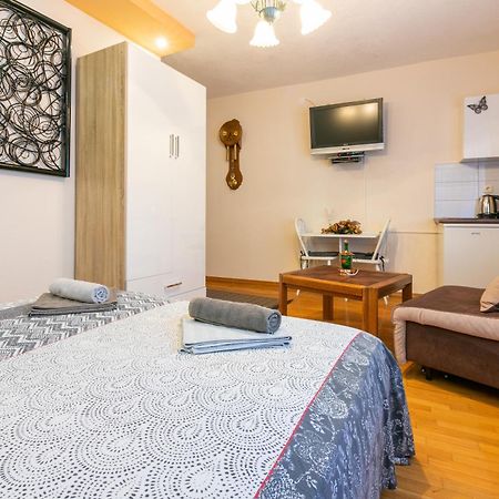 App Beni Apartment Криквеница Стая снимка
